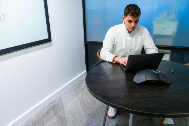 Corvane Portal cập nhật: theo dõi hạn nộp hồ sơ, phê duyệt chứng từ và báo cáo quản trị ngay trên điện thoại